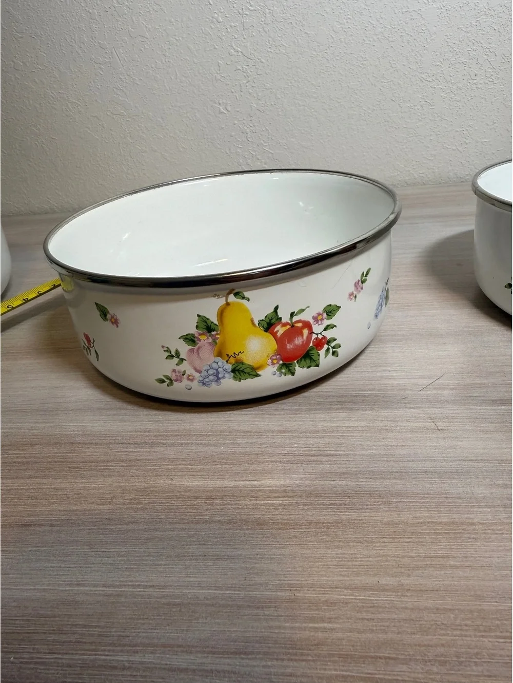 Set of 3 Vintage White Enamelware Nesting Bowls with Fruit Design 1970s